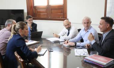 Cosecha gruesa: Provincia ya coordina acciones para la llegada de más de 2 millones de camiones a los puertos