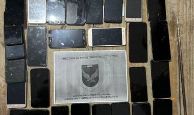   Provincia incautó 26 teléfonos celulares en una requisa en Coronda