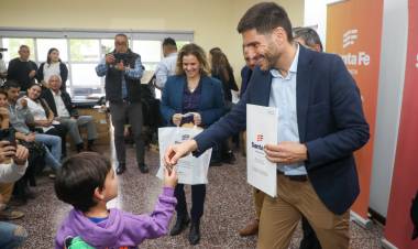 Pullaro: “Ordenamos el Estado para que Santa Fe se desarrolle, con más trabajo y crecimiento económico”