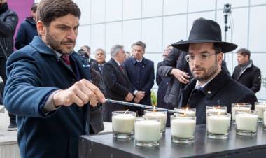 Pullaro en la AMIA: “Santa Fe refuerza su compromiso por la memoria y la justicia”
