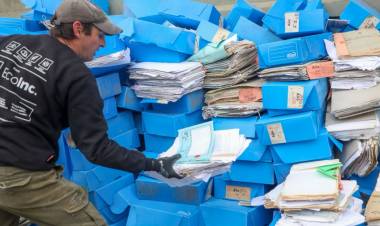 Despapelización: reciclan más de 15 toneladas de expedientes que están en descarte en Salud