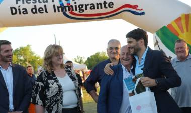 Pullaro acompañó fiesta populares de cuatro departamentos
