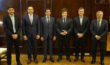 Pullaro valoró la reunión con Milei y puso eje en infraestructura productiva y la deuda de Nación con Santa Fe como temas centrales   