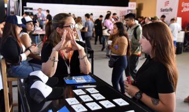 Con más de 3 mil inscriptos y 100 empresas anotadas, llega la Expo Empleo a la ciudad de Santa Fe