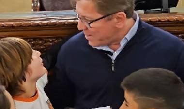 Rodrigo Borla//Los chicos de 4° turno mañana de la Escuela N°6149 Manuel Linez de la ciudad de San Justo pasaron por la legislatura.