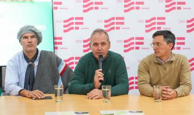 Turismo de cercanía: Santa Fe presentó la 50ª edición de la Fiesta Provincial de la Yerra, que se realizará en Cayastá