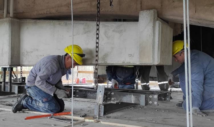 Avanza la reparación el Puente Carretero