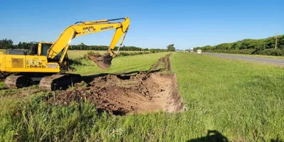 Un 2026 de intensas lluvias: la gestión de Pullaro acelera la ejecución de obras en más de 100 localidades de alto riesgo hídrico
